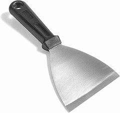 Espátulas de cocina diseñadas para facilitar el uso a personas con movilidad reducida